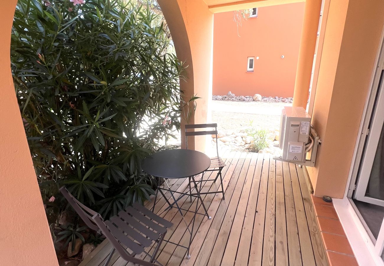 Apartment in Lecci - T2 2/4 personnes n°68